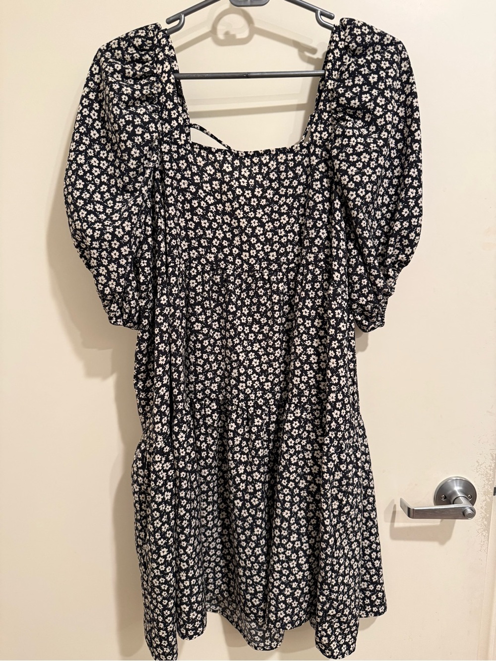 Carly Jean Los Angeles Black Mini Dress with White Daisy Print